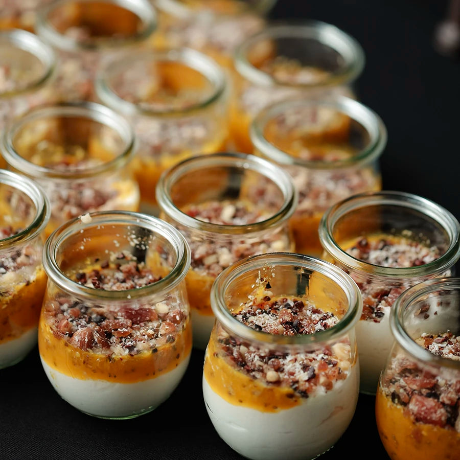 Light Bites und Smart Snacks im Glas für Core & Glow Meeting Catering