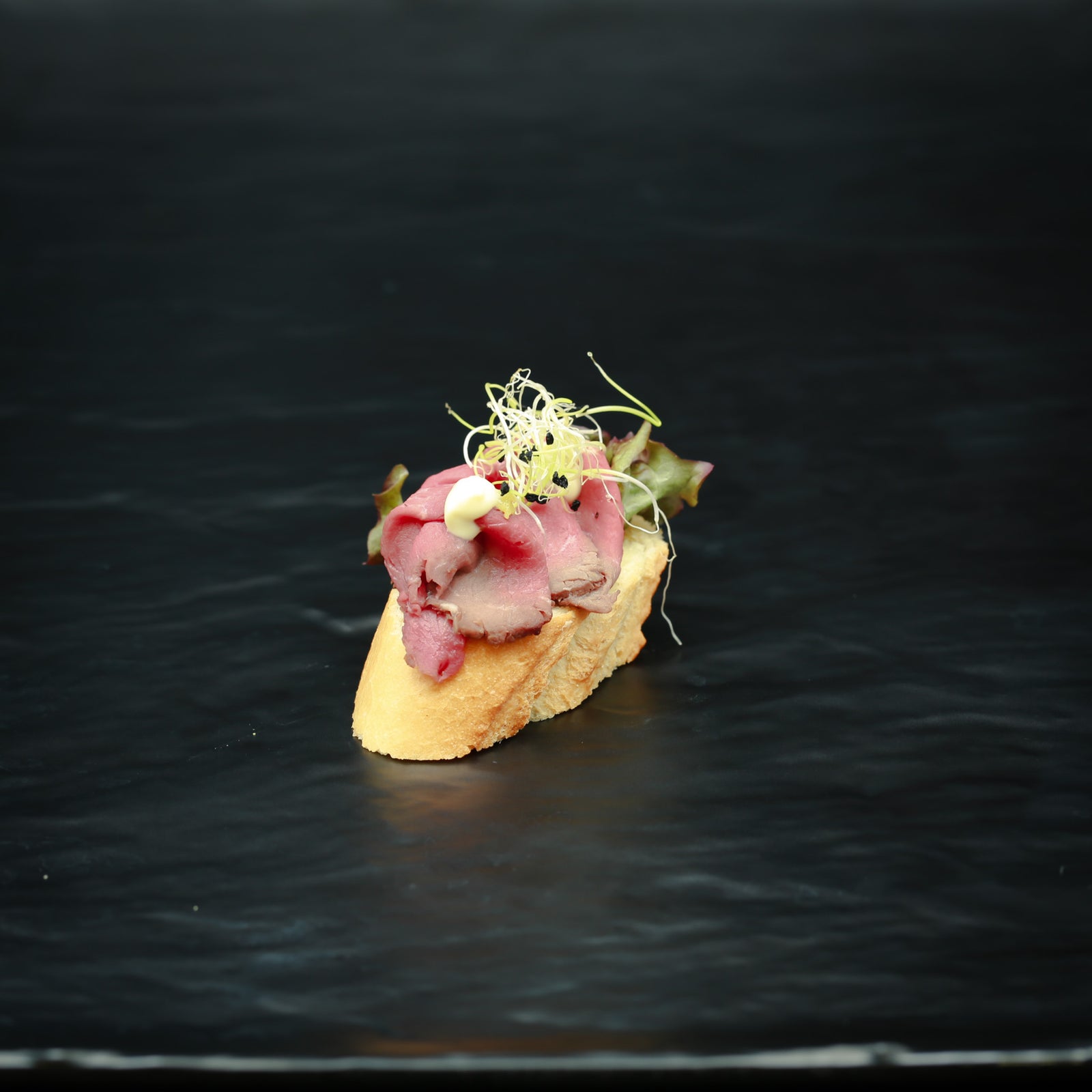 Canapées Roastbeef Wasabi