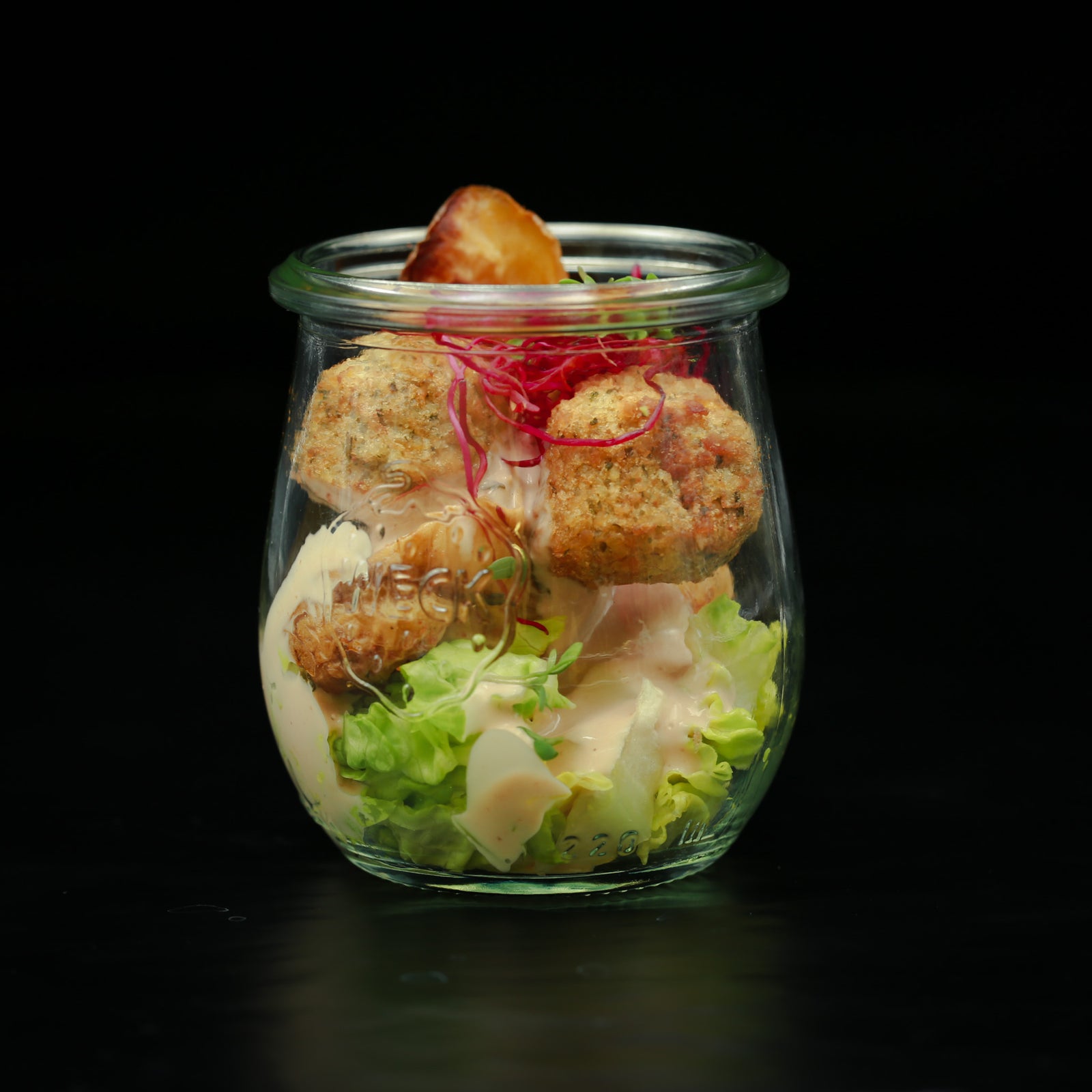 Falaffel mit gebackener Kartoffel, Ananas & 1000 Island Soße (Vegan)