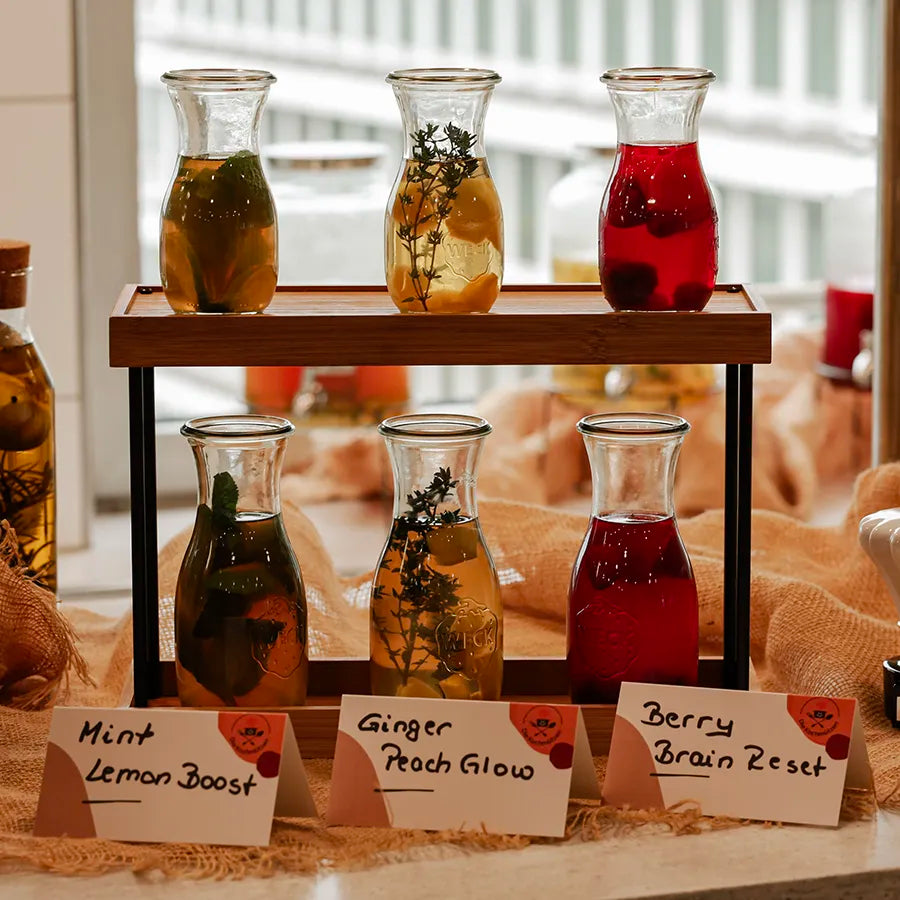 Cold Brews und Focus Drinks in Glasflaschen für Core & Glow Catering