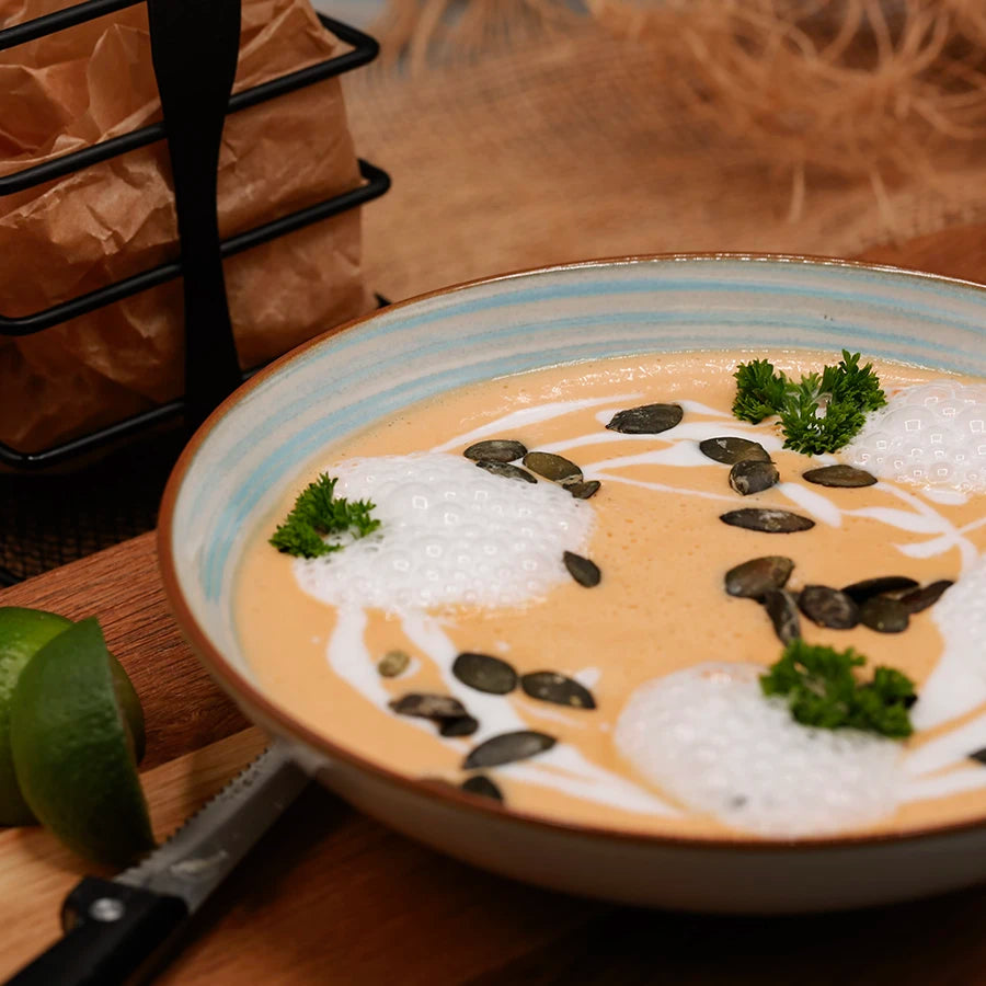 Cremige Signature Soup für Core & Glow Business Catering in Düsseldorf
